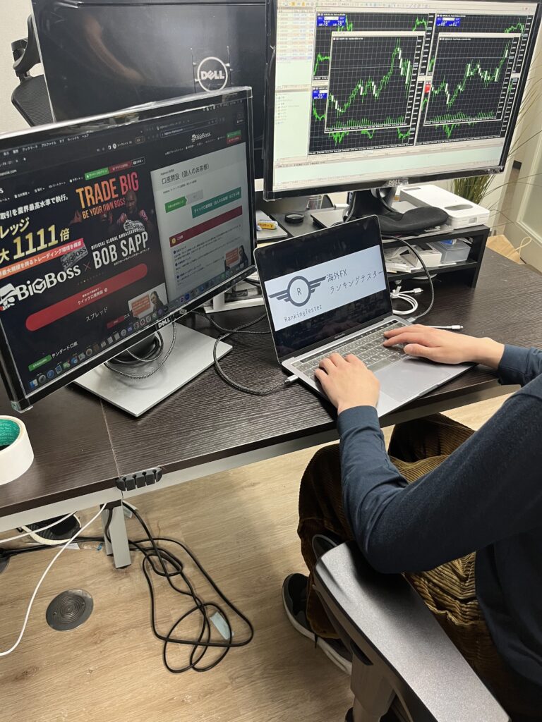 実際にBigBossを使用して評価をつけている様子